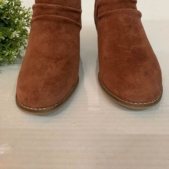 NIB Cole Haan Alayna Slouch Bootie, Cherry Mahogany Suede Size 9B - Picture 3 of 9